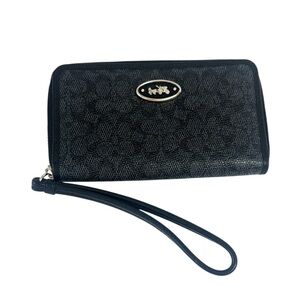 Coach 63186 East West Universal Wristlet in Signature Coated Canvas Black/Gray